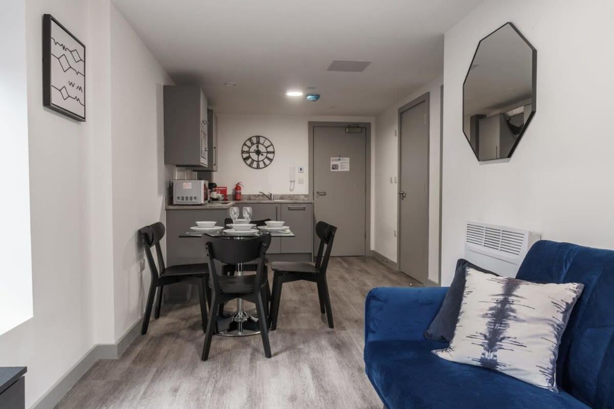 Lovely 1 Bed Apartment In Liverpool Centre エクステリア 写真